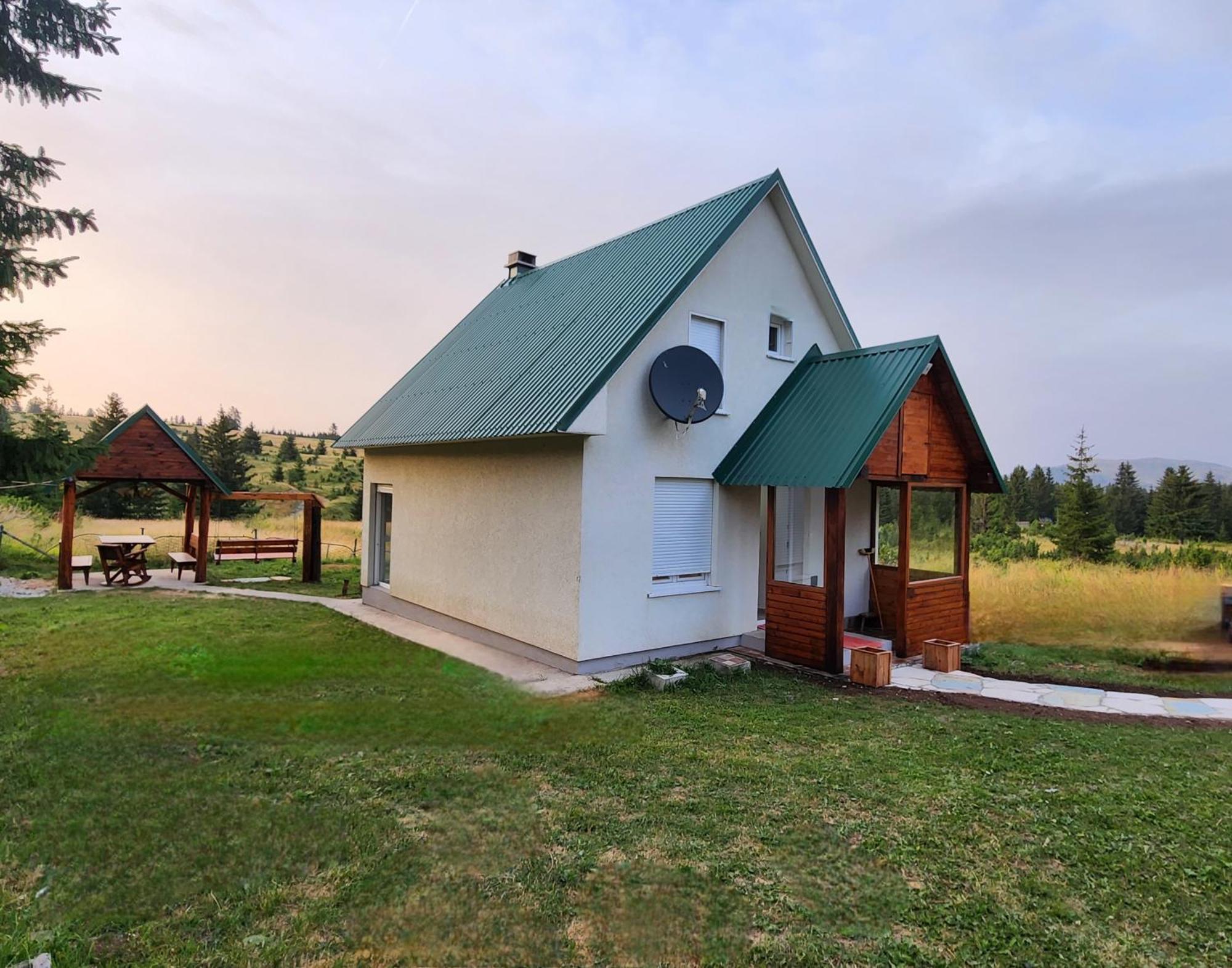Gardasevic Holiday home *